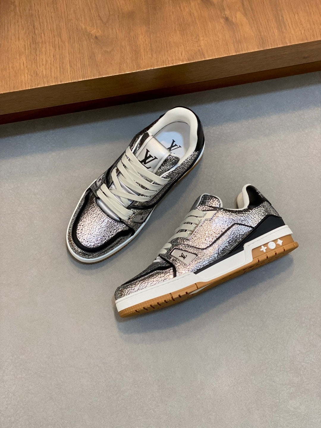 LV Unisex Runway-Style Sneakers