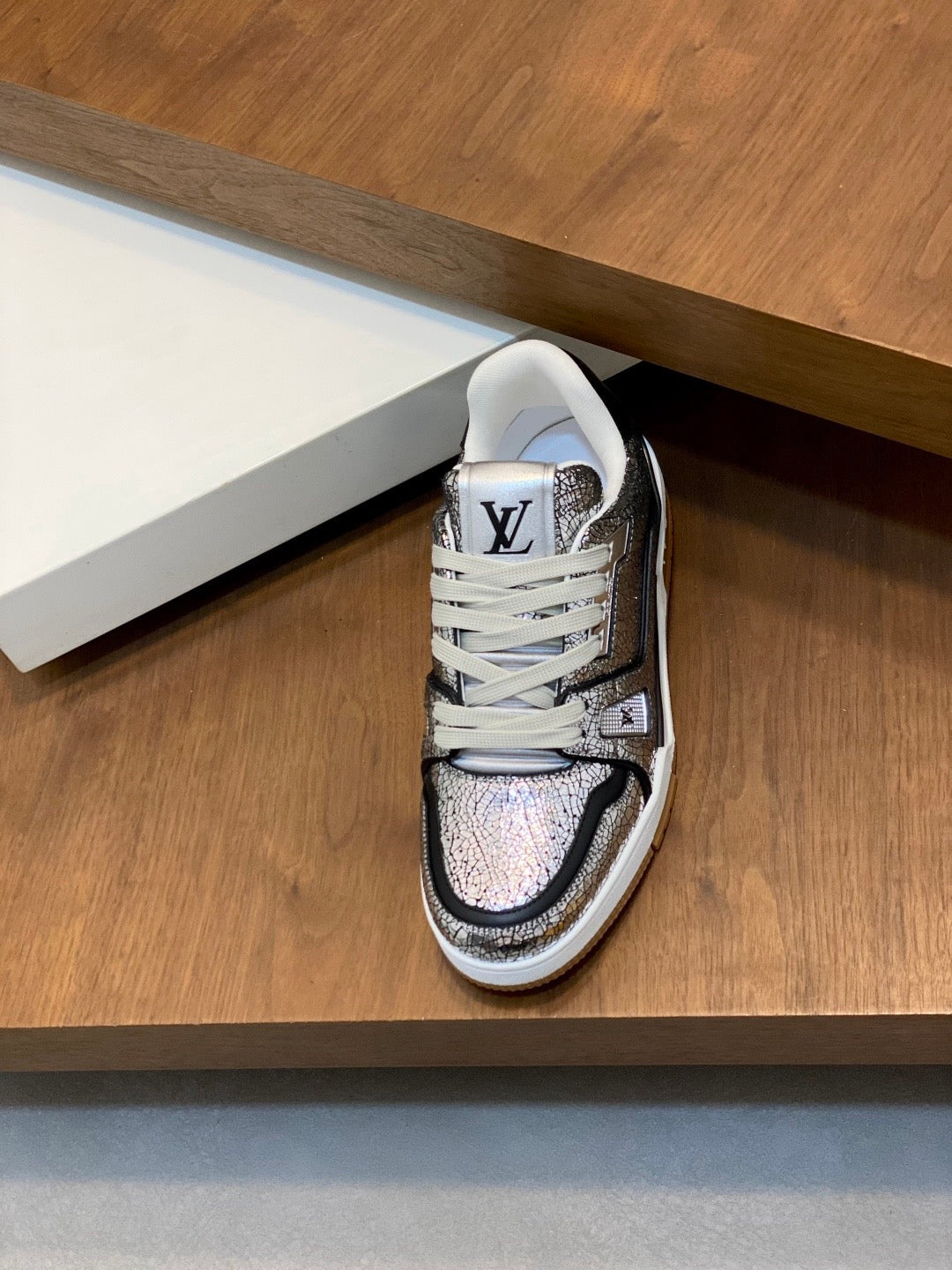 LV Unisex Runway-Style Sneakers