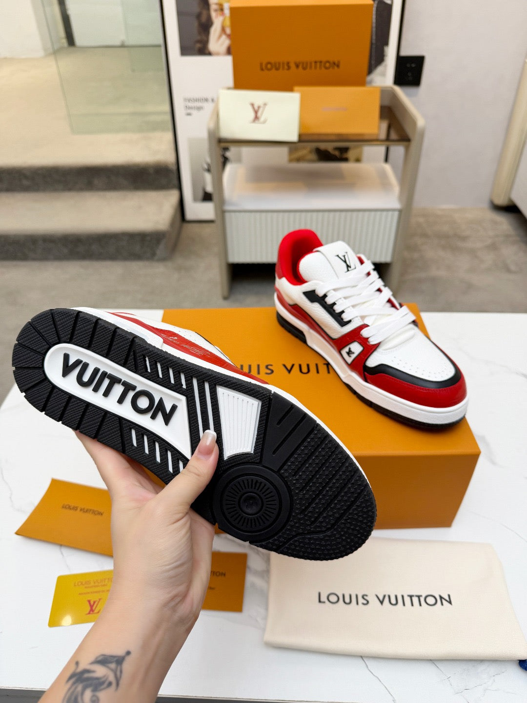 LV Unisex Sneakers