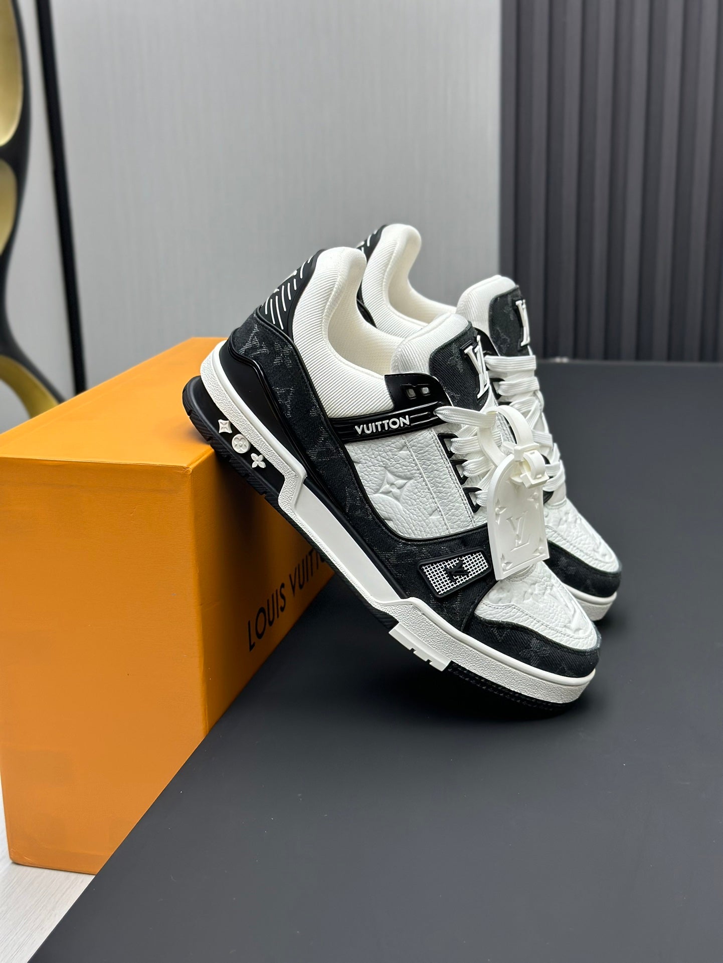 Men's & Women's Runway-Style Sneakers