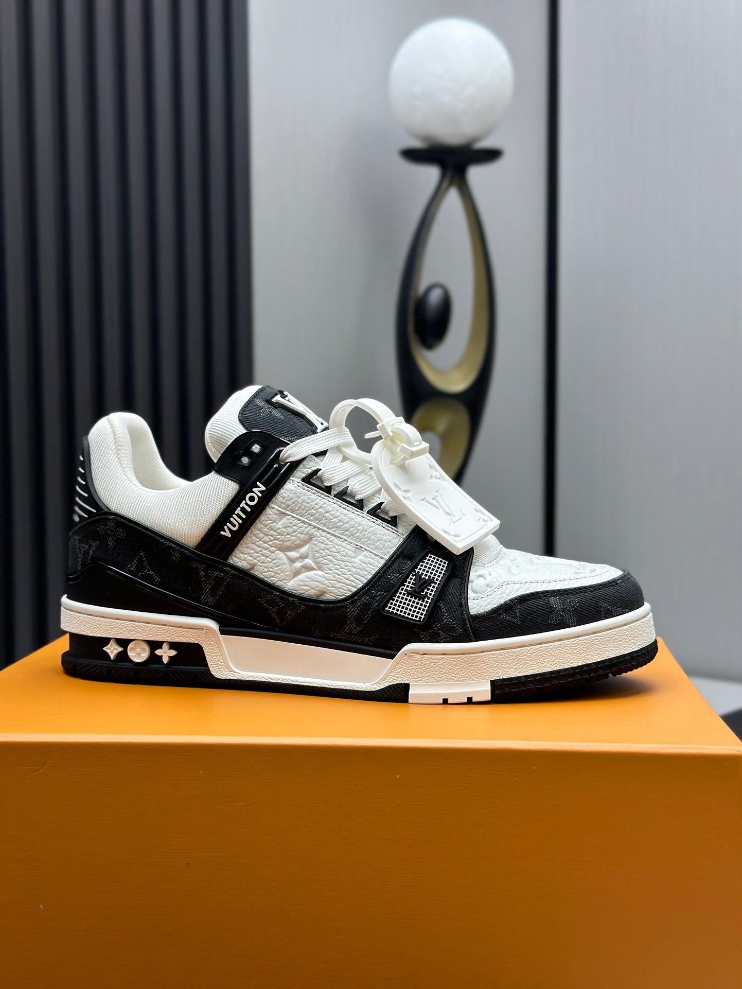 Men's & Women's Runway-Style Sneakers