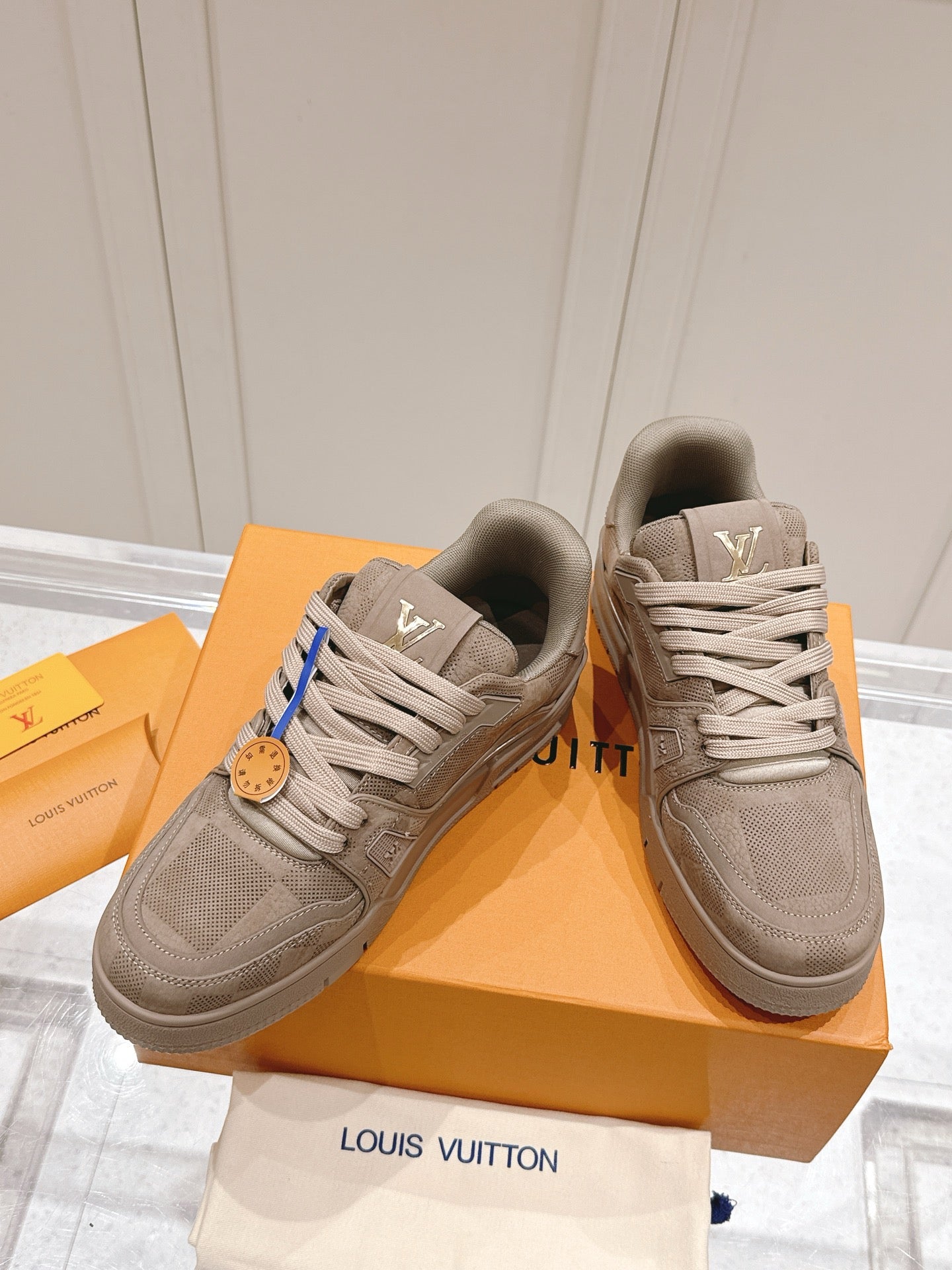 LV Unisex Basketball-Style Sneakers