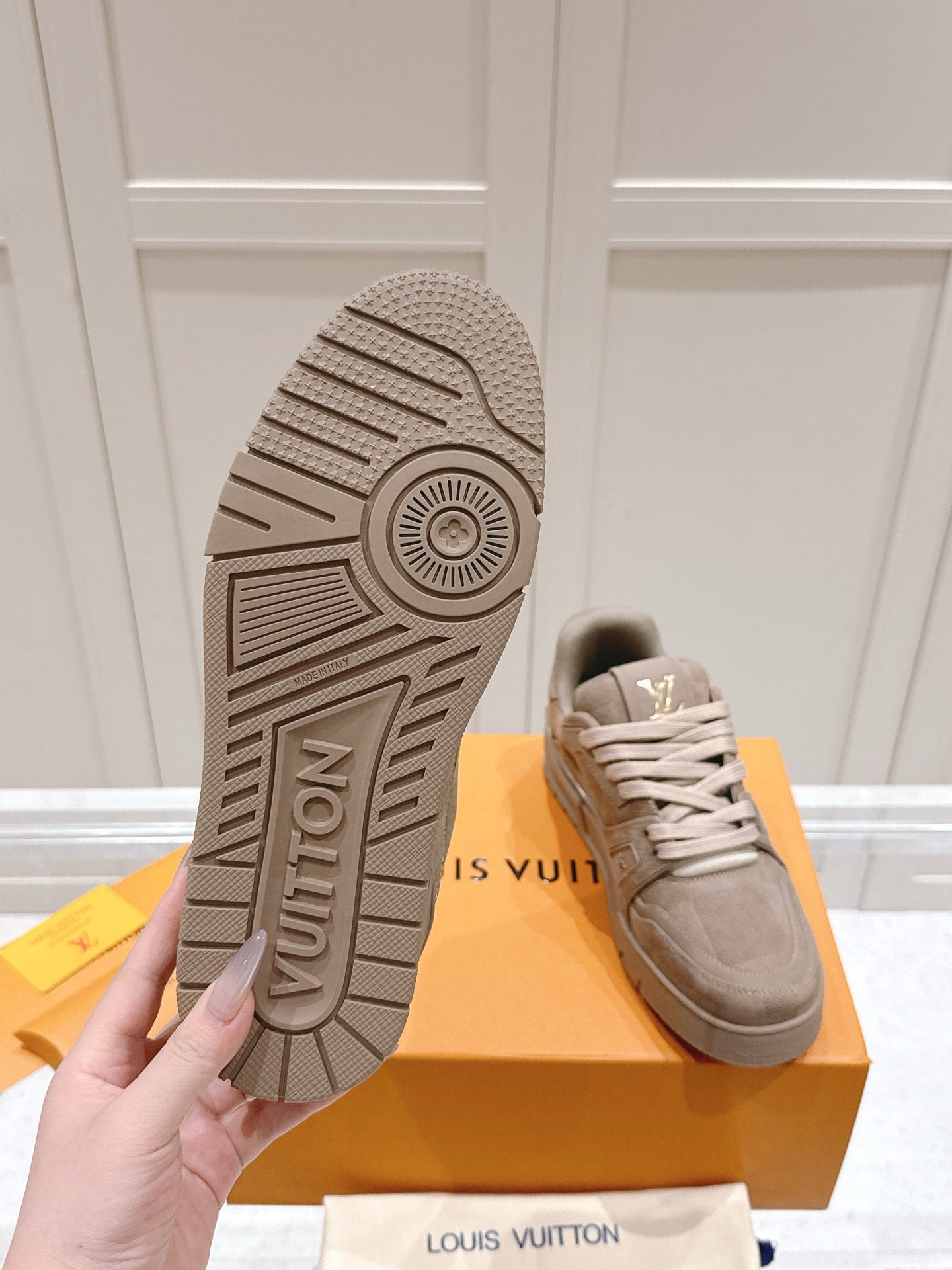 LV Unisex Basketball-Style Sneakers