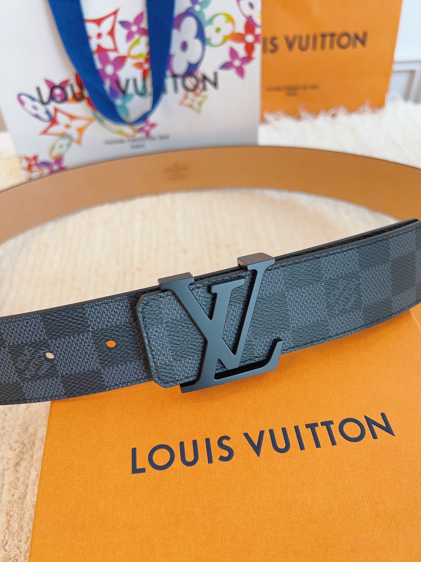 New Louis Vuitton Men's Belt