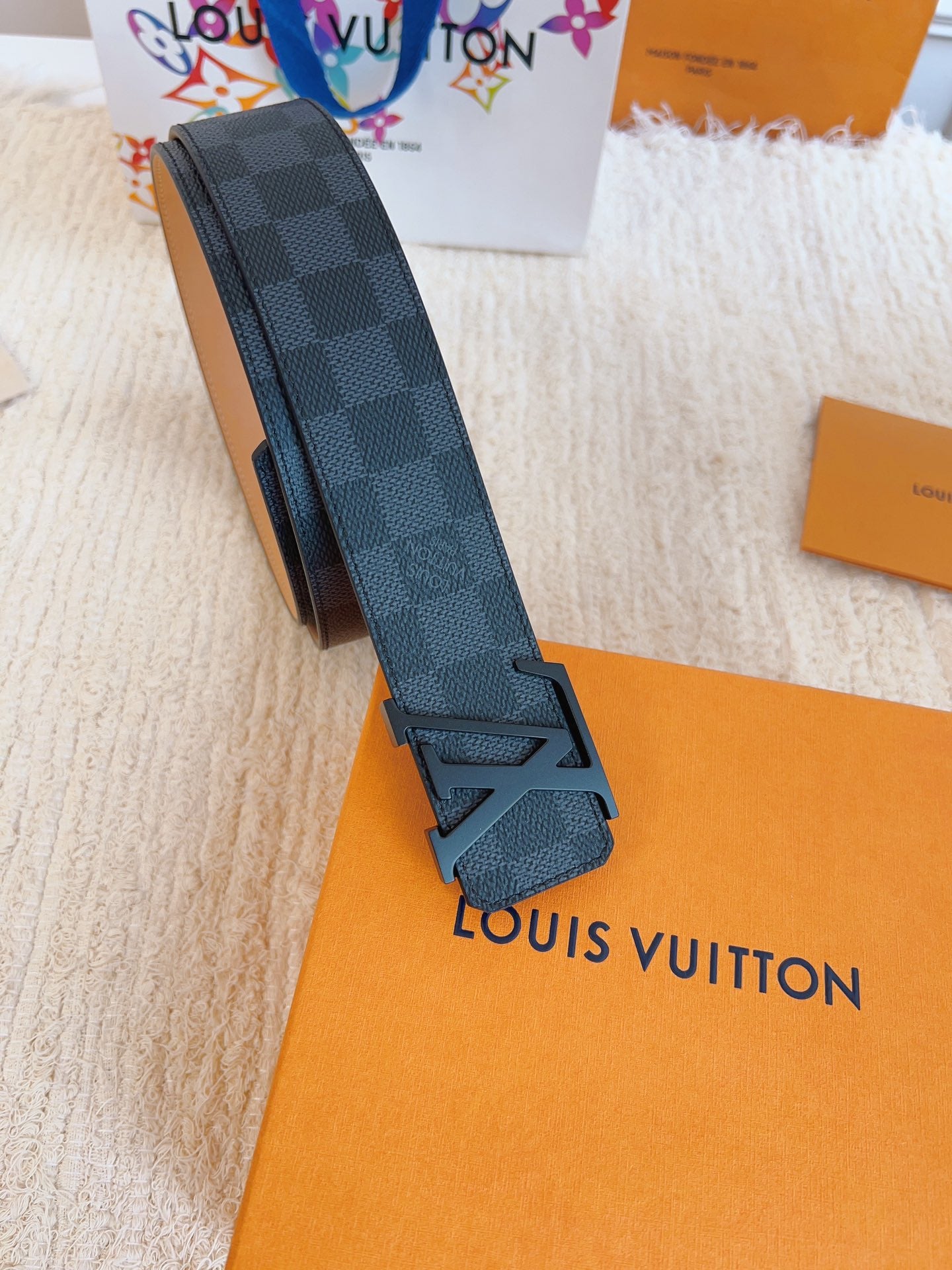 New Louis Vuitton Men's Belt