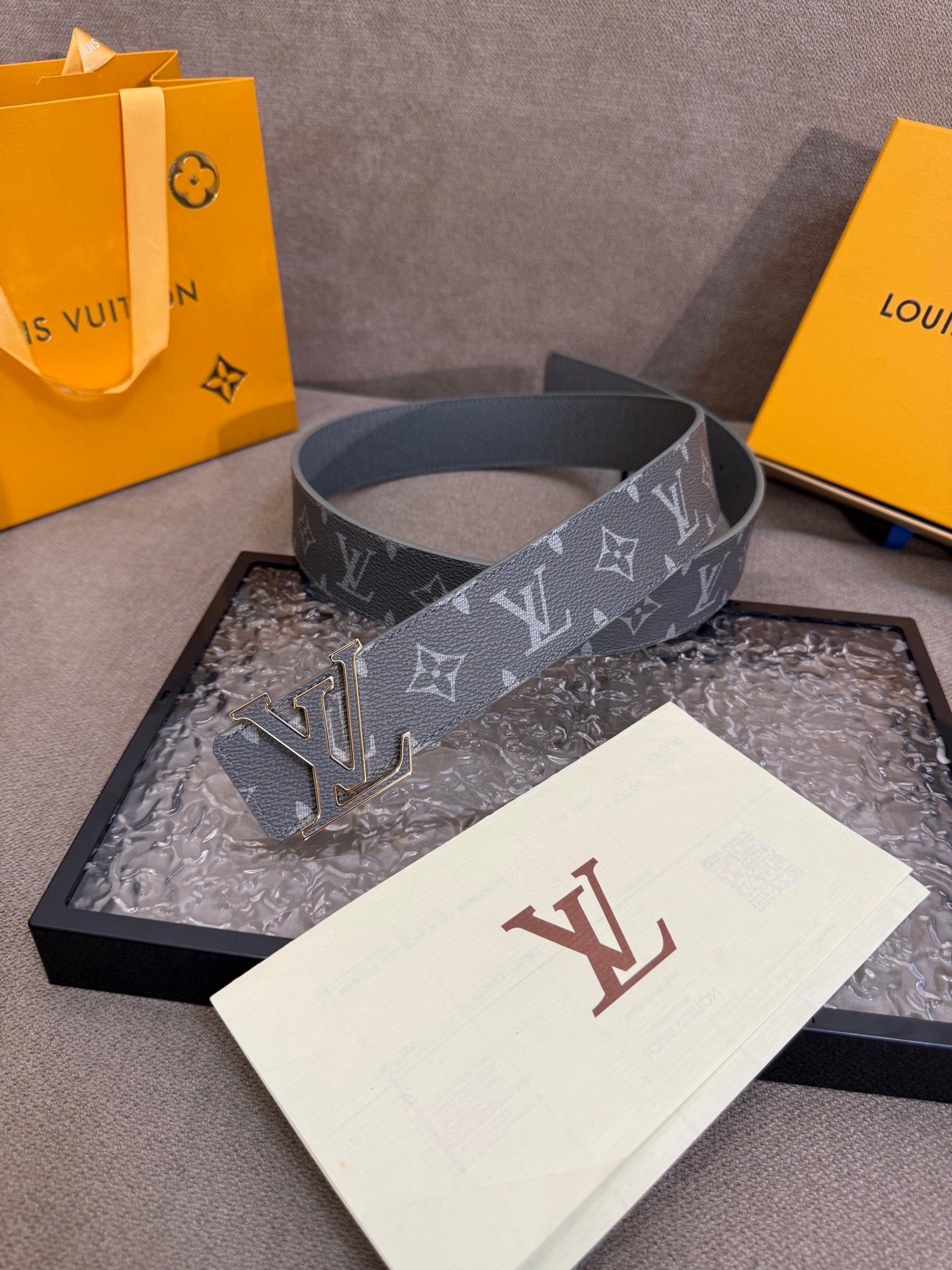 New Louis Vuitton Men's Belt
