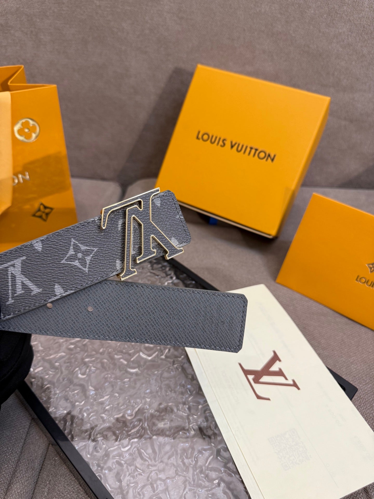 New Louis Vuitton Men's Belt