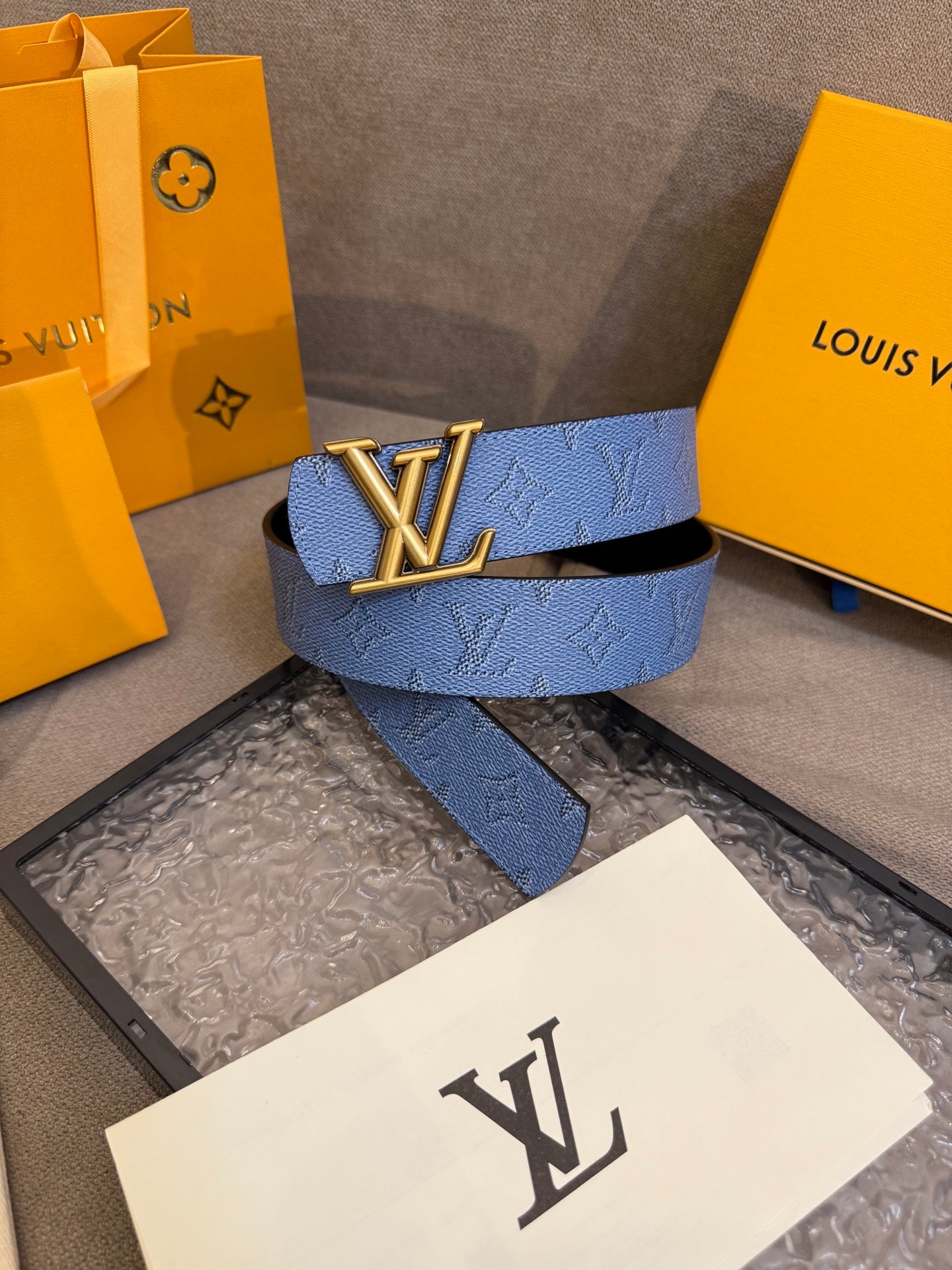 New Louis Vuitton Men's Belt