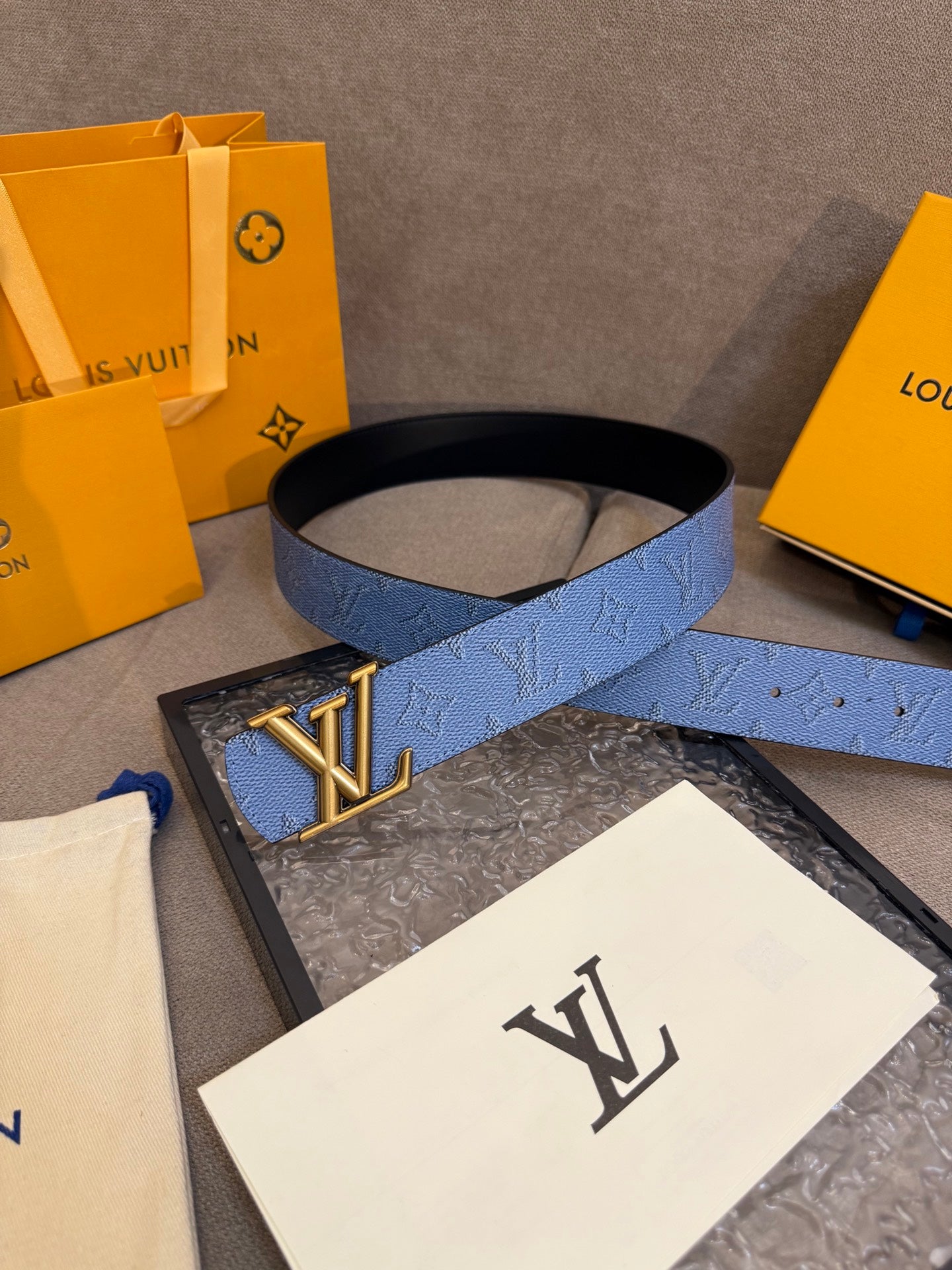 New Louis Vuitton Men's Belt