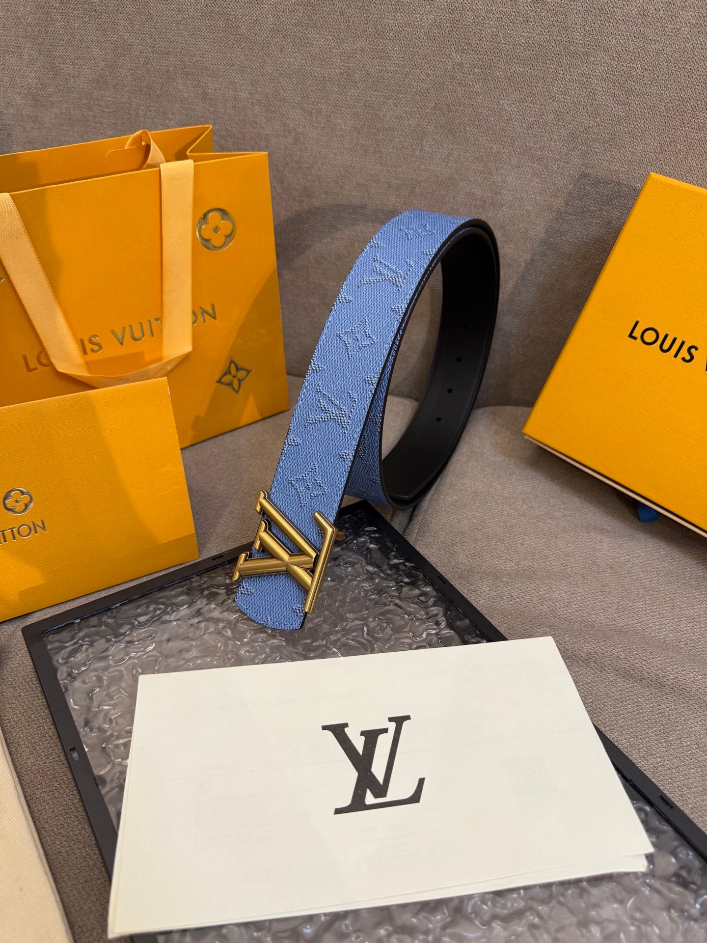 New Louis Vuitton Men's Belt