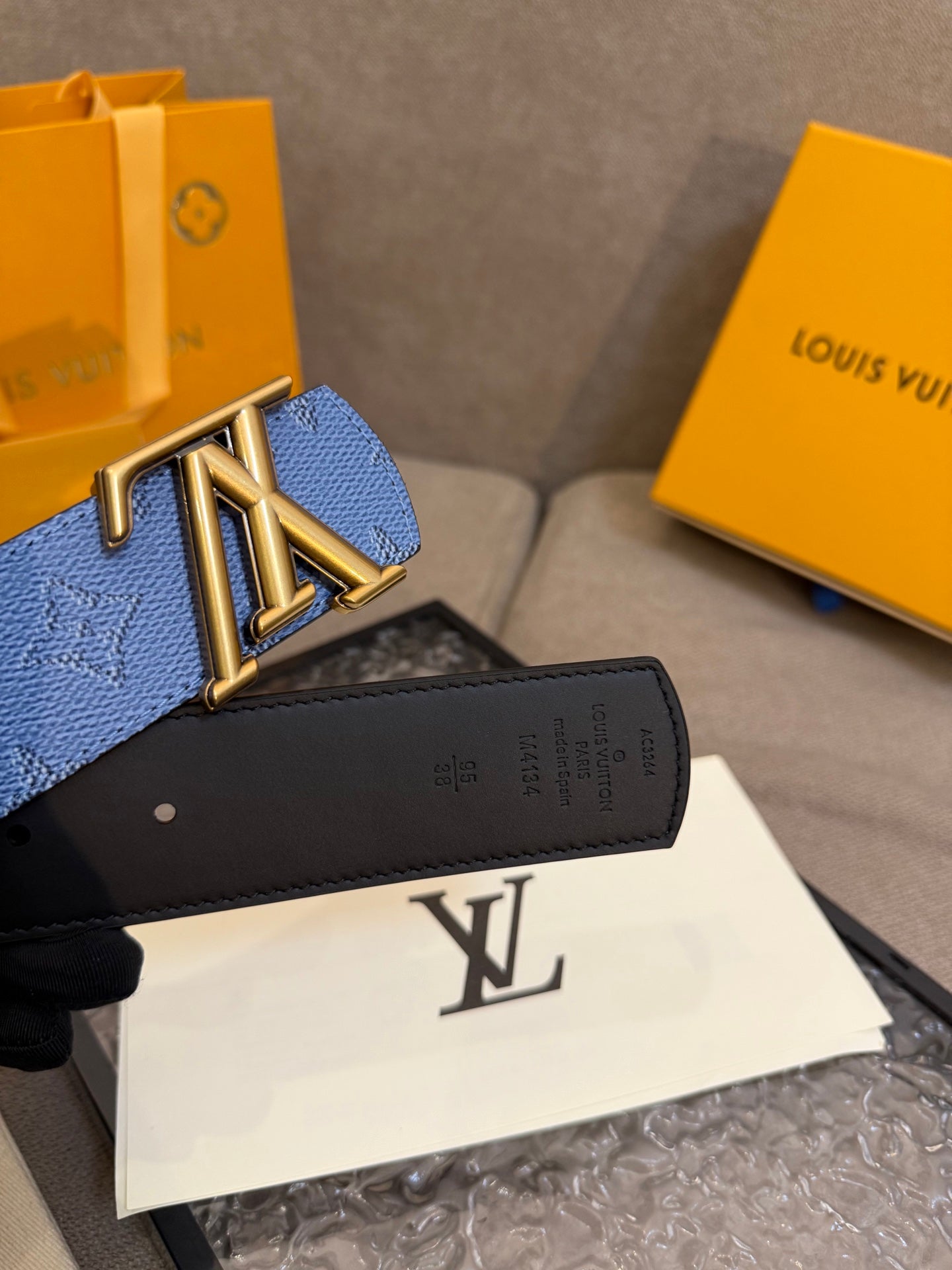 New Louis Vuitton Men's Belt